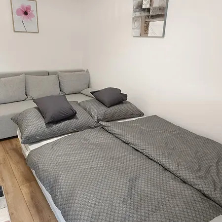 Harka Apartment *